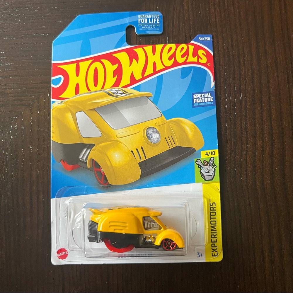 2022 Hot Wheels Experimotors  Yellow See Me Rollin' 4/10 54/250